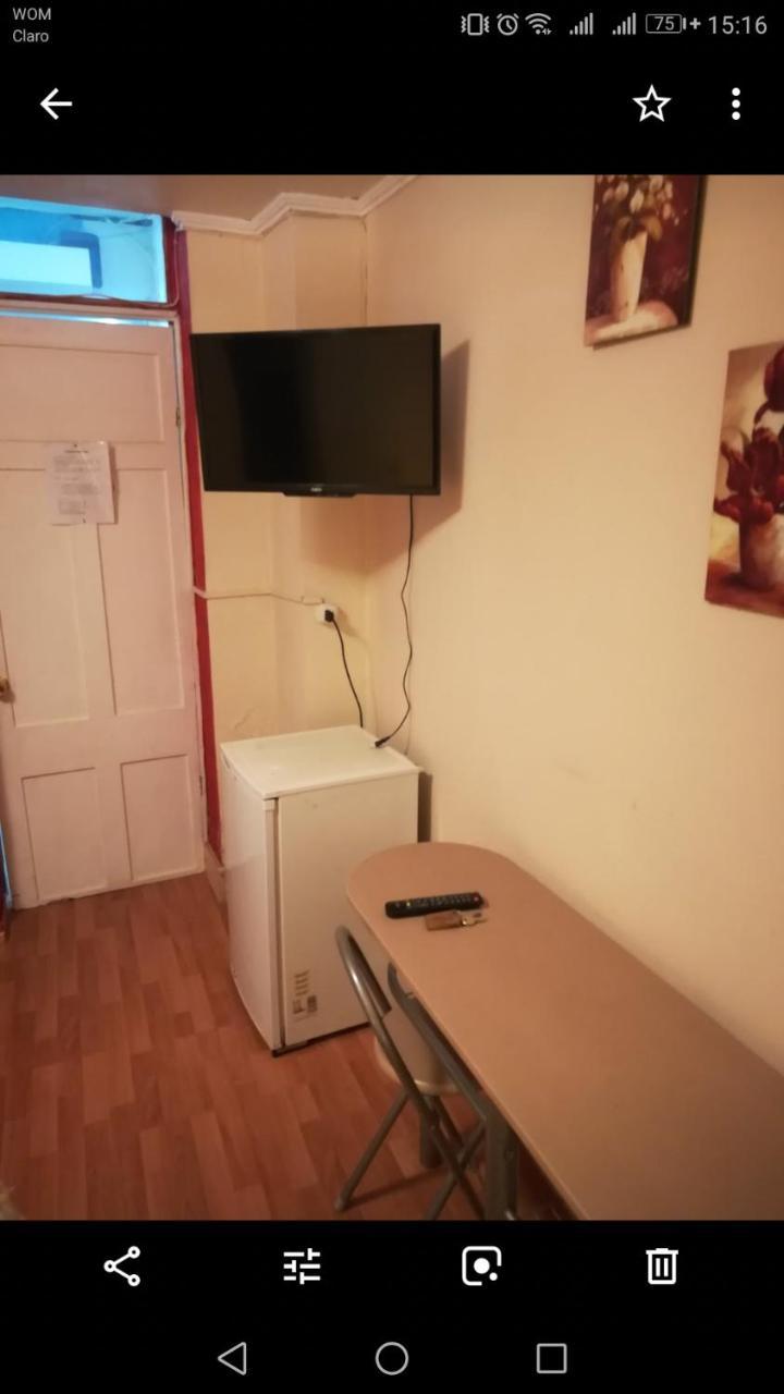 Hostal Marina Виня дел Мар Екстериор снимка